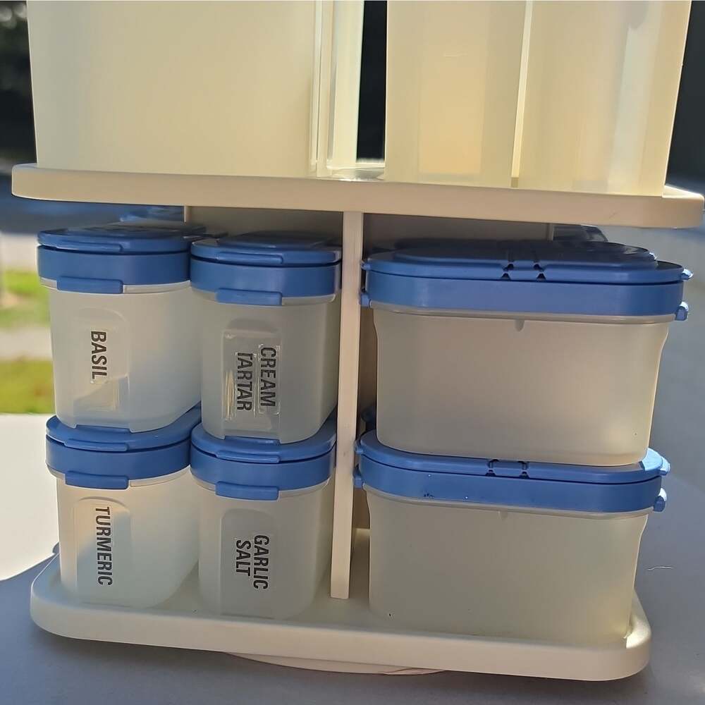 Vintage Tupperware Modular Mates Spice Carousel Rack Set 24 Containers Blue Lids - Picture 5 of 8